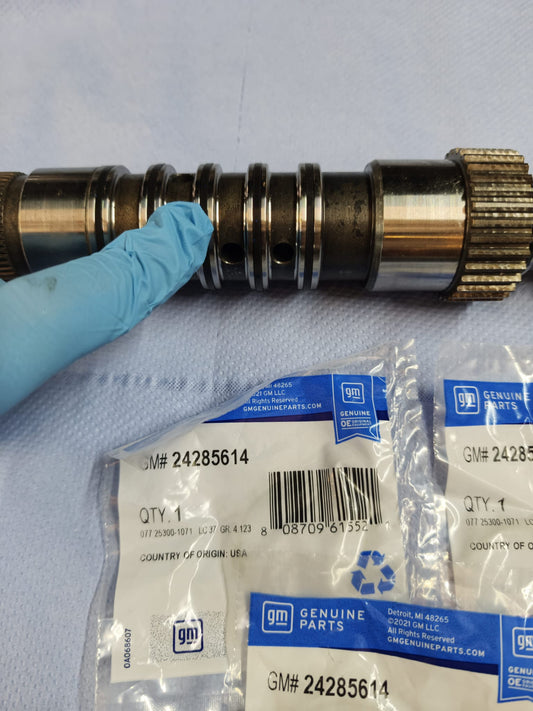 Ford 10R80 GM 10L80 Überhohlwelle mit Teflonringen und originalen GM Tüten 24285614